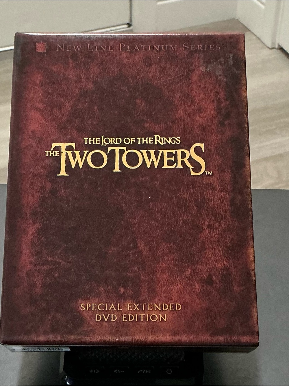 The Lord of the Rings: The Two Towers - Special Extended DVD Edition (Red)